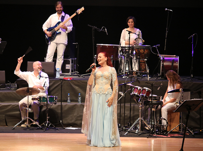 Kardeş Türküler – Candan Erçetin / Congresium Ankara