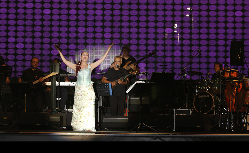 86. İzmir Enternasyonel Fuarı Çim Konserleri